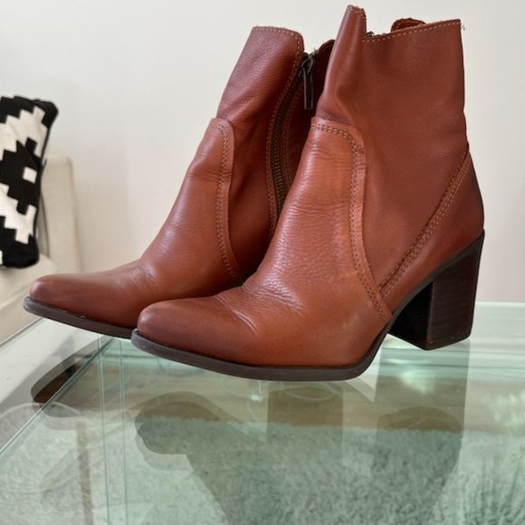 Steve Madden Peaches pointed leather boot - Brown - Picture 1 of 6